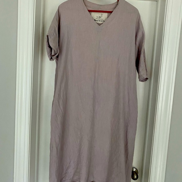 Not Perfect Linen Cocoon Dress. Lilac color. - Picture 1 of 3